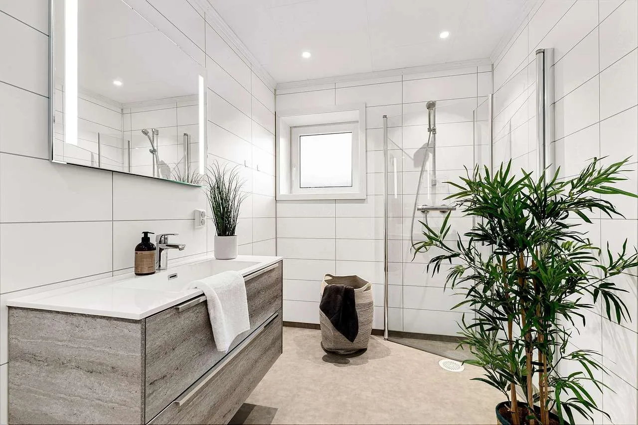 Small Bathroom Ideas: Clever, Compact Design Tips